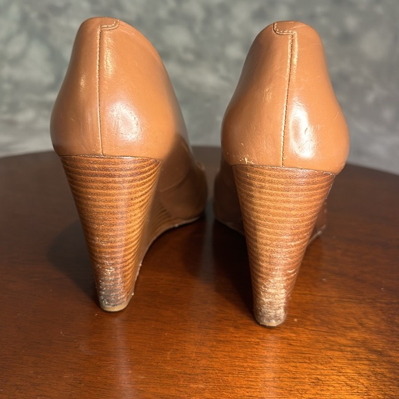 Tory Burch wedge heel chestnut size 8 - Picture 5 of 7